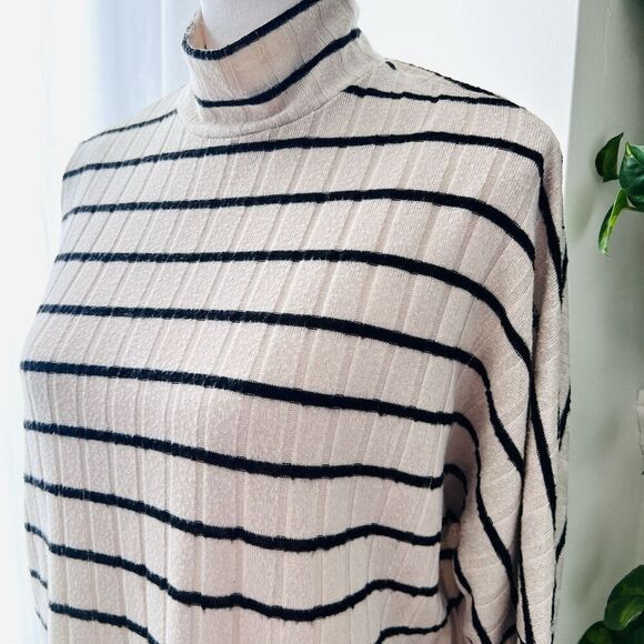 Eri & Ali Anthropologie Black & Cream Striped Turtleneck Lightweight Sweater Sm - Picture 5 of 9